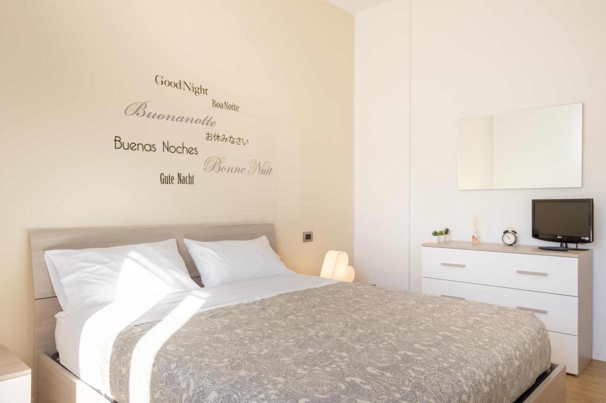 Scandellari Apartments - Stylish Stay For Two Guests Bologna Exterior foto
